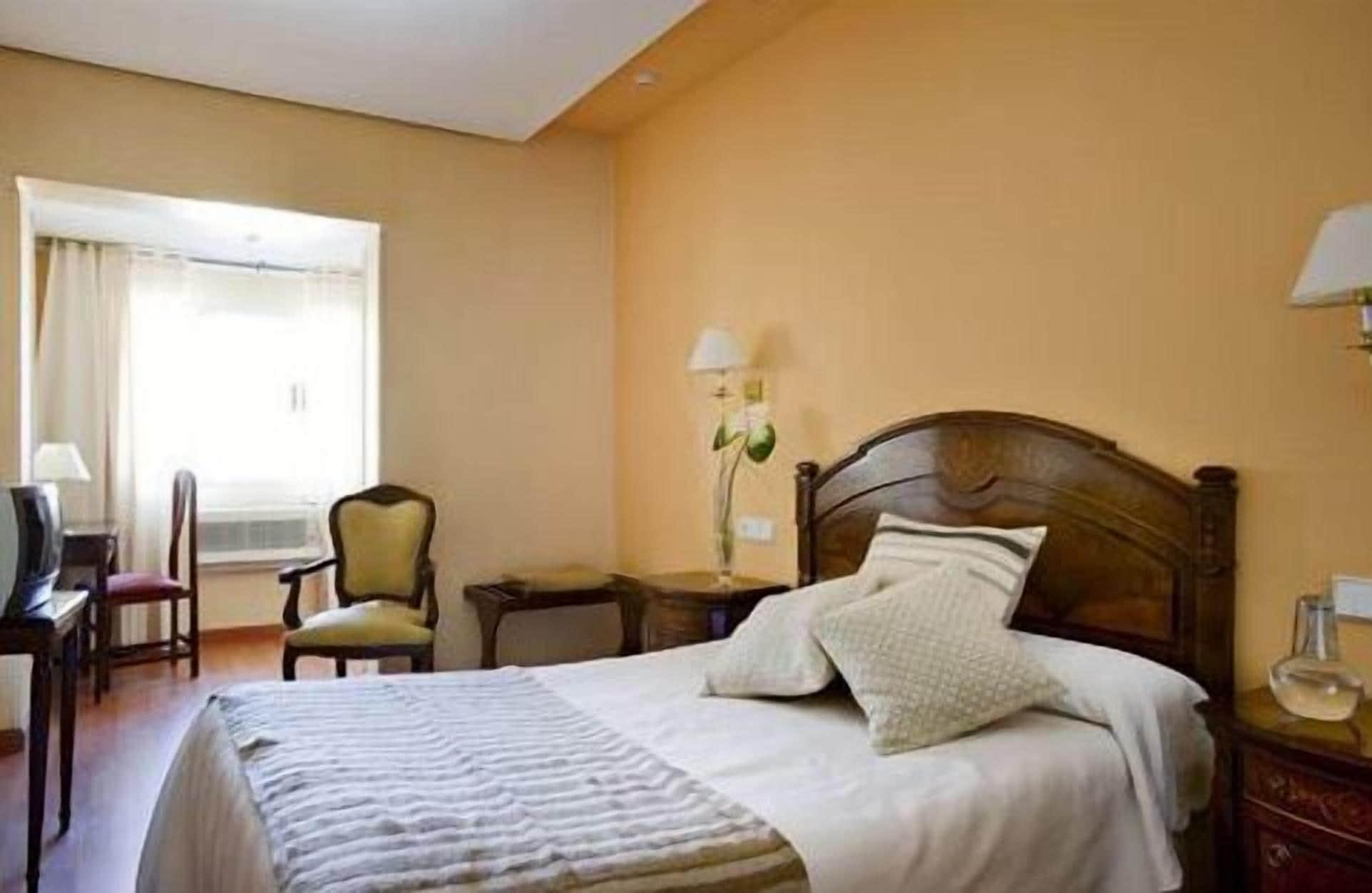 Hotel Roma บายาโดลิด ภายนอก รูปภาพ