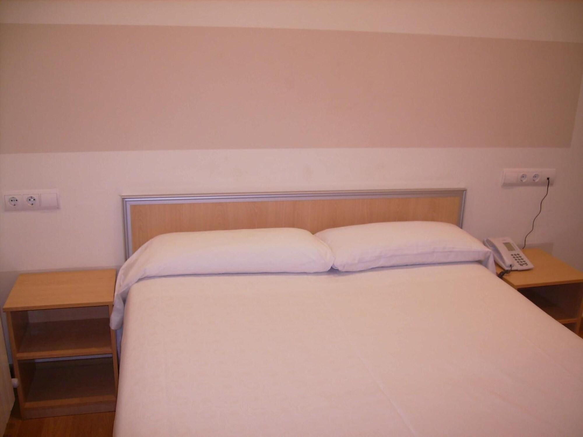 Hotel Roma บายาโดลิด ภายนอก รูปภาพ