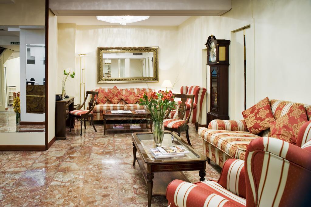Hotel Roma บายาโดลิด ภายนอก รูปภาพ