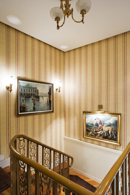 Hotel Roma บายาโดลิด ภายนอก รูปภาพ