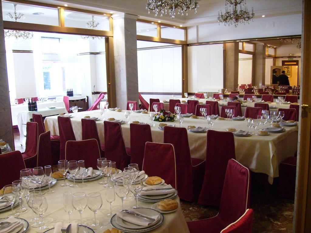 Hotel Roma บายาโดลิด ภายนอก รูปภาพ