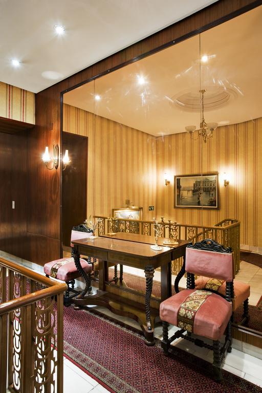 Hotel Roma บายาโดลิด ภายนอก รูปภาพ